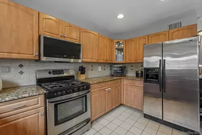 42 Tulip Court, Nanuet, NY 10954 - Photo 23