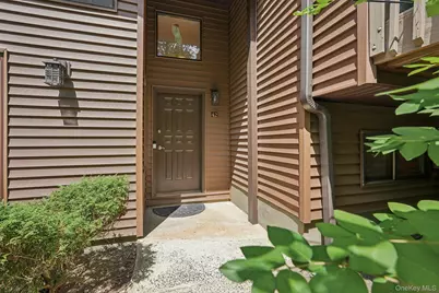 42 Tulip Court, Nanuet, NY 10954 - Photo 3