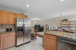 42 Tulip Ct, Nanuet, NY 10954 - Photo 25
