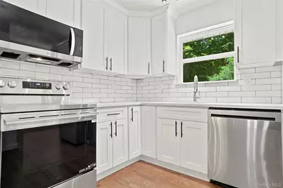 6 Vanessa Lane, Staatsburg, NY 12580 - Photo 11