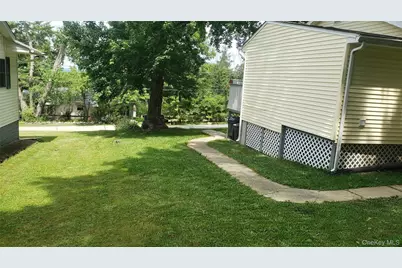 22 Woodycrest Trail, Monroe, NY 10950 - Photo 17
