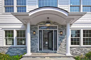 127 Vanderbilt Ave, Manhasset, NY 11030 - Photo 3