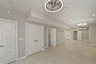 127 Vanderbilt Ave, Manhasset, NY 11030 - Photo 33