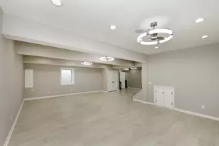 127 Vanderbilt Ave, Manhasset, NY 11030 - Photo 31