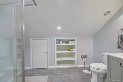 36 Evergreen Avenue, Poughkeepsie, NY 12601 - Photo 17