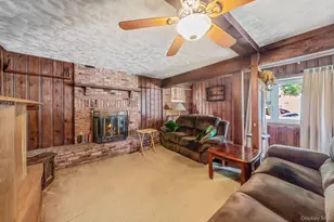 117 N Clinton Ave, Bay Shore, NY 11706 - Photo 9