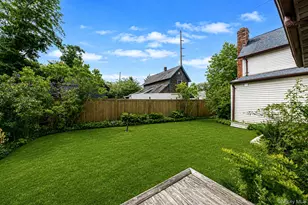 117 N Clinton Ave, Bay Shore, NY 11706 - Photo 21