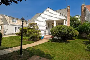 187 Raff Ave, Floral Park, NY 11001 - Photo 19