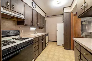 187 Raff Ave, Floral Park, NY 11001 - Photo 7