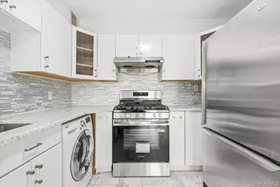 76-01 113th Street #PH-A, Forest Hills, NY 11375 - Photo 7