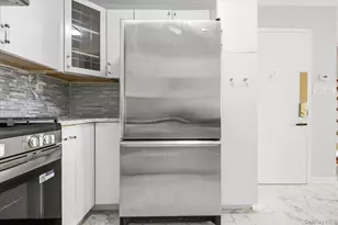 76-01 113th St, Forest Hills, NY 11375 - Photo 9