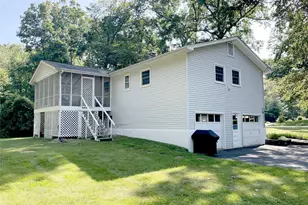 43 Julie Dr, Hopewell Junction, NY 12533 - Photo 3