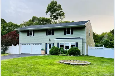 10 Summercress Lane, Coram, NY 11727 - Photo 1
