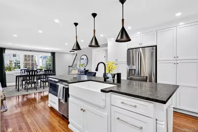 165 Brook Street, Garden City, NY 11530 - Photo 7
