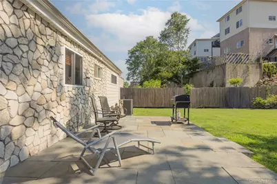458 Midland Avenue, Yonkers, NY 10704 - Photo 9