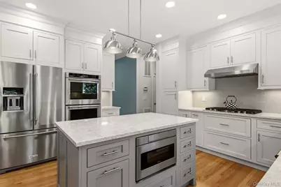 6 Poplar Lane, Commack, NY 11725 - Photo 5