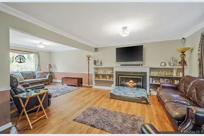 77 Shore Road, Mount Sinai, NY 11766 - Photo 13