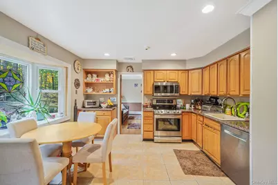 77 Shore Road, Mount Sinai, NY 11766 - Photo 9