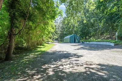 77 Shore Road, Mount Sinai, NY 11766 - Photo 47