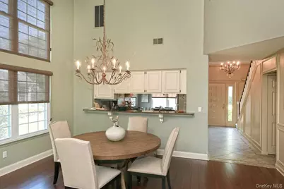 26 Mystic Circle #26, Bay Shore, NY 11706 - Photo 9