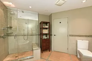 26 Mystic Cir, Bay Shore, NY 11706 - Photo 15