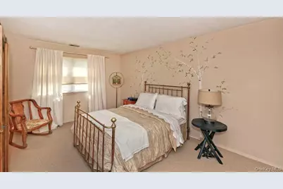 26 Mystic Circle #26, Bay Shore, NY 11706 - Photo 17