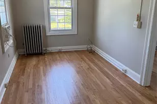 24 Oakland Ave, Warwick, NY 10990 - Photo 3