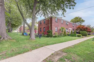 17-84 166th St, Whitestone, NY 11357 - Photo 19