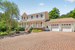 433 Barrett Hill Rd, Mahopac, NY 10541 - Photo 3