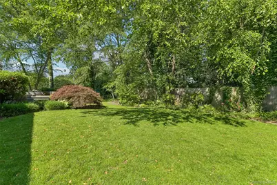 171 Rockaway Avenue, Garden City, NY 11530 - Photo 19