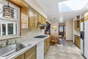 171 Rockaway Ave, Garden City, NY 11530 - Photo 5