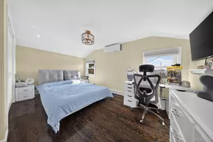 41 Catherine Ave, Franklin Square, NY 11010 - Photo 7