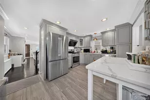 41 Catherine Ave, Franklin Square, NY 11010 - Photo 5