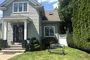 238 Laclede Ave, Uniondale, NY 11553 - Photo 19