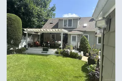 238 Laclede Avenue, Uniondale, NY 11553 - Photo 13