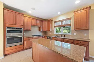 421 Vassar Pl, Fishkill, NY 12524 - Photo 9
