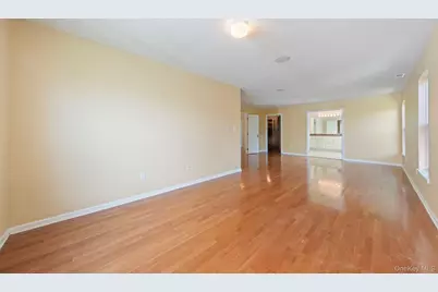 421 Vassar Place, Fishkill, NY 12524 - Photo 21