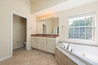 421 Vassar Place, Fishkill, NY 12524 - Photo 25