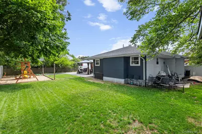 21 Choate Avenue, Selden, NY 11784 - Photo 19