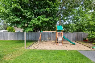 21 Choate Ave, Selden, NY 11784 - Photo 21