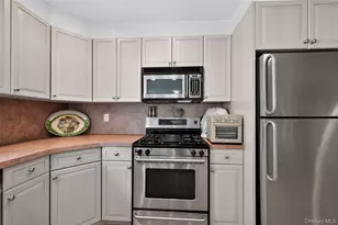 171 Hudson Terrace, Yonkers, NY 10701 - Photo 29