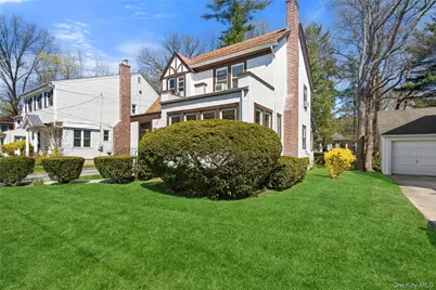 5 Burbury Lane, Great Neck, NY 11023 - Photo 3