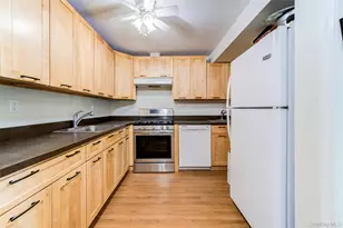 10 Wilson Ct, Spring Valley, NY 10977 - Photo 31