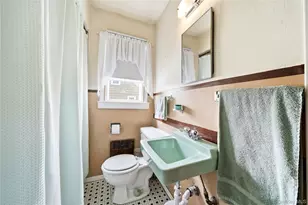 235 N 7th St, Lindenhurst, NY 11757 - Photo 13