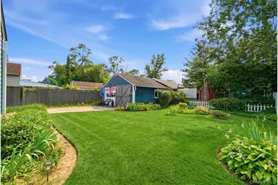 235 N 7th Street, Lindenhurst, NY 11757 - Photo 25