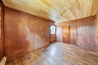 235 N 7th Street, Lindenhurst, NY 11757 - Photo 21