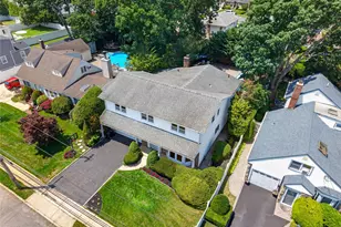 1671 Noble St, East Meadow, NY 11554 - Photo 49