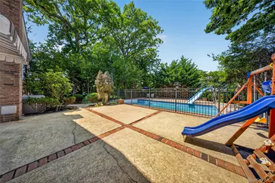 1671 Noble Street, East Meadow, NY 11554 - Photo 43
