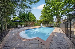 1671 Noble St, East Meadow, NY 11554 - Photo 45