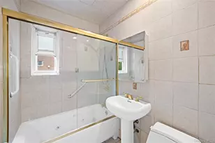 252-38 60th Ave, Little Neck, NY 11362 - Photo 13